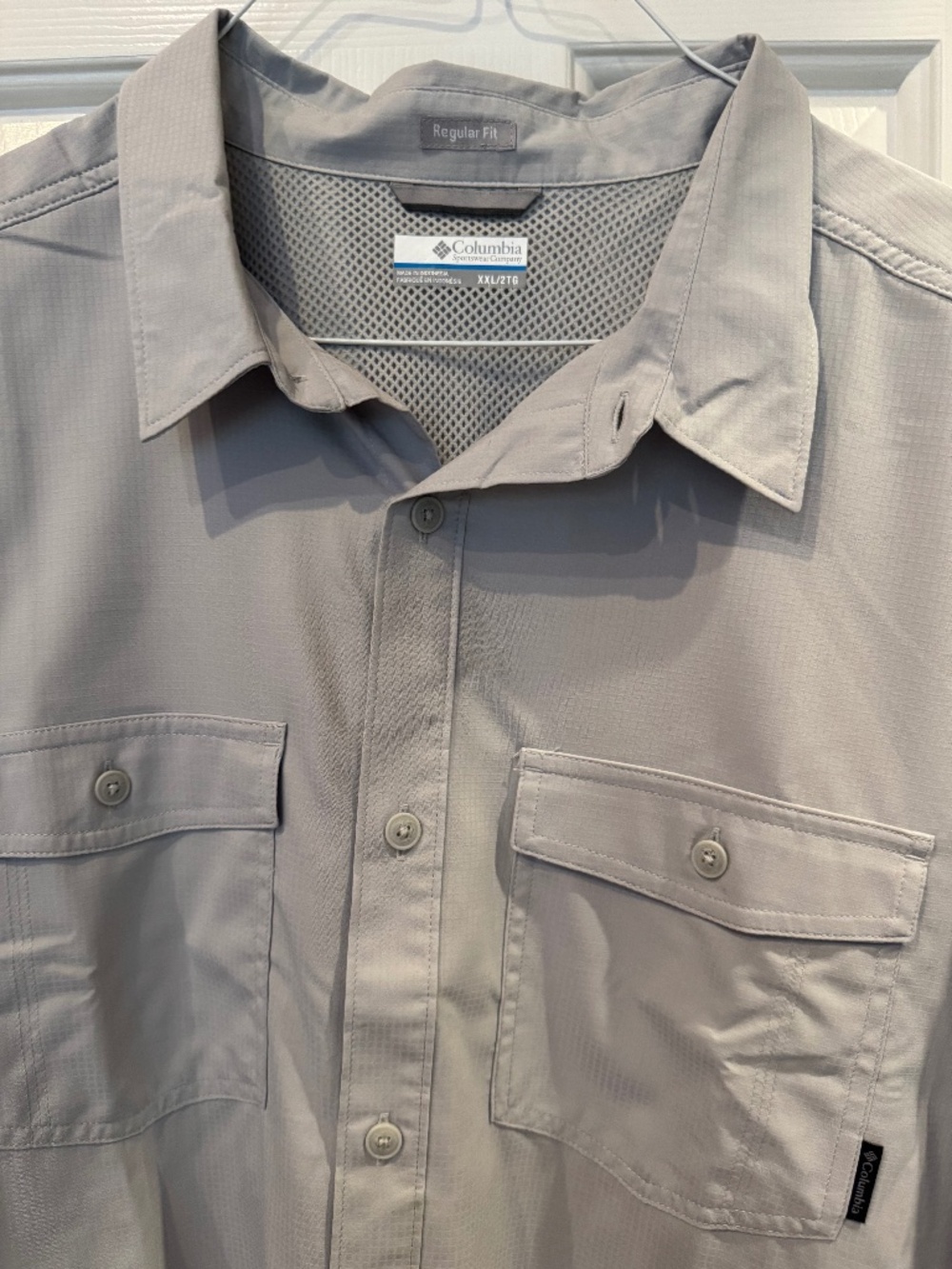 Columbia XXL khaki, short sleeve shirt, like new